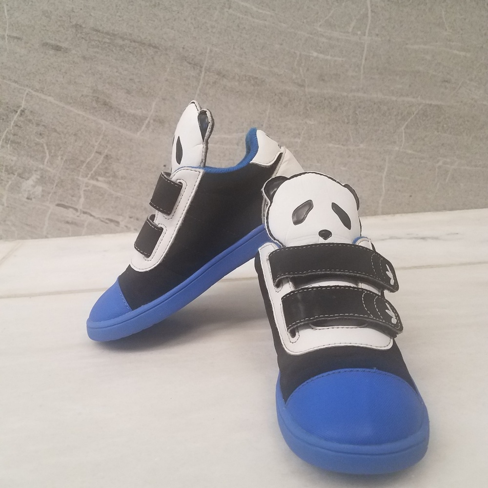 Addidas Original Panda Move CF I size  9